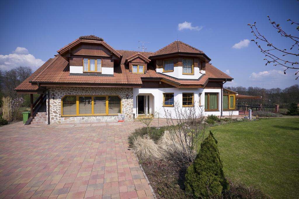 Penzion HonoreDepoltovice エクステリア 写真